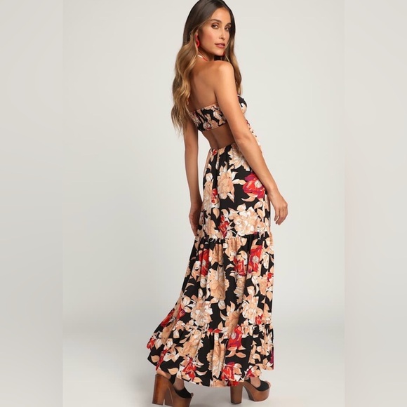NWT Lulus Midsummer Moment Black Floral Print Cutout Halter Maxi Dress Medium - Picture 2 of 11